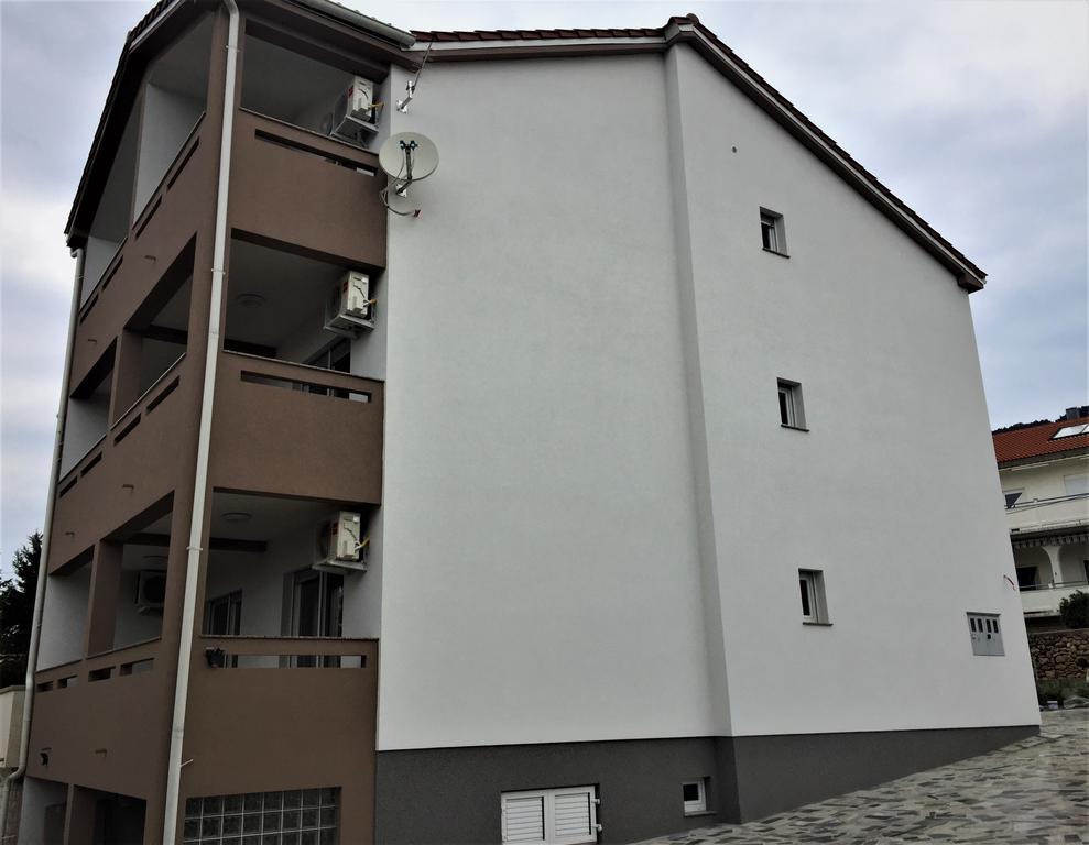 Apartmani Orhideja Rab Town Zewnętrze zdjęcie