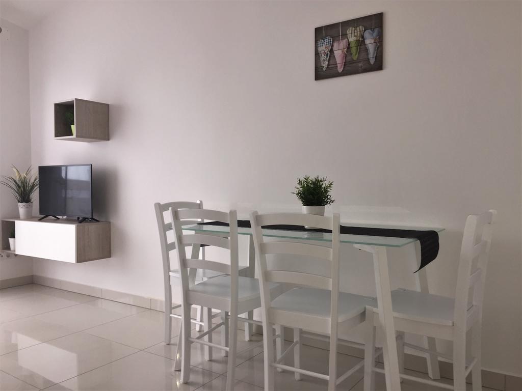 Apartmani Orhideja Rab Town Zewnętrze zdjęcie